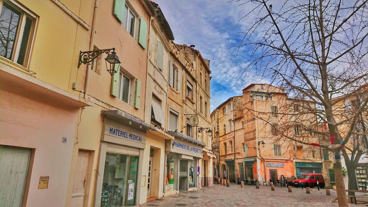 ארל Place De La Roquette, Centre Historique מראה חיצוני תמונה